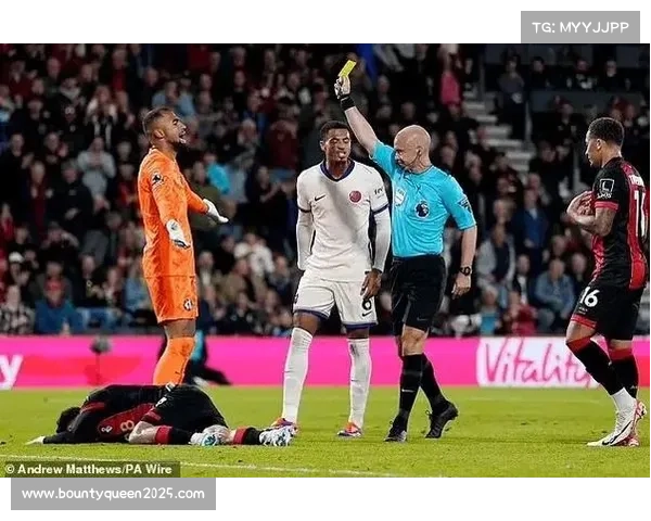 邮报称切尔西将与年轻球员乔治商讨未来计划暂无强行转会意图 邮报称切尔西将与年轻球员乔治商讨未来计划暂无强行转会意图